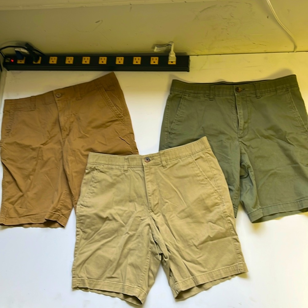 Sonoma shorts men's waist 34, lot of 3x biege color